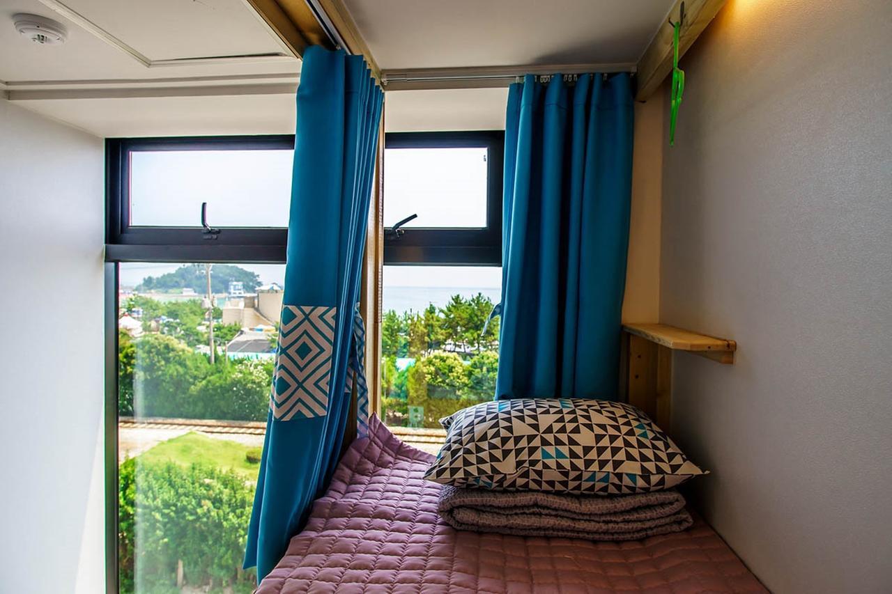 From Guesthouse Пусан Экстерьер фото